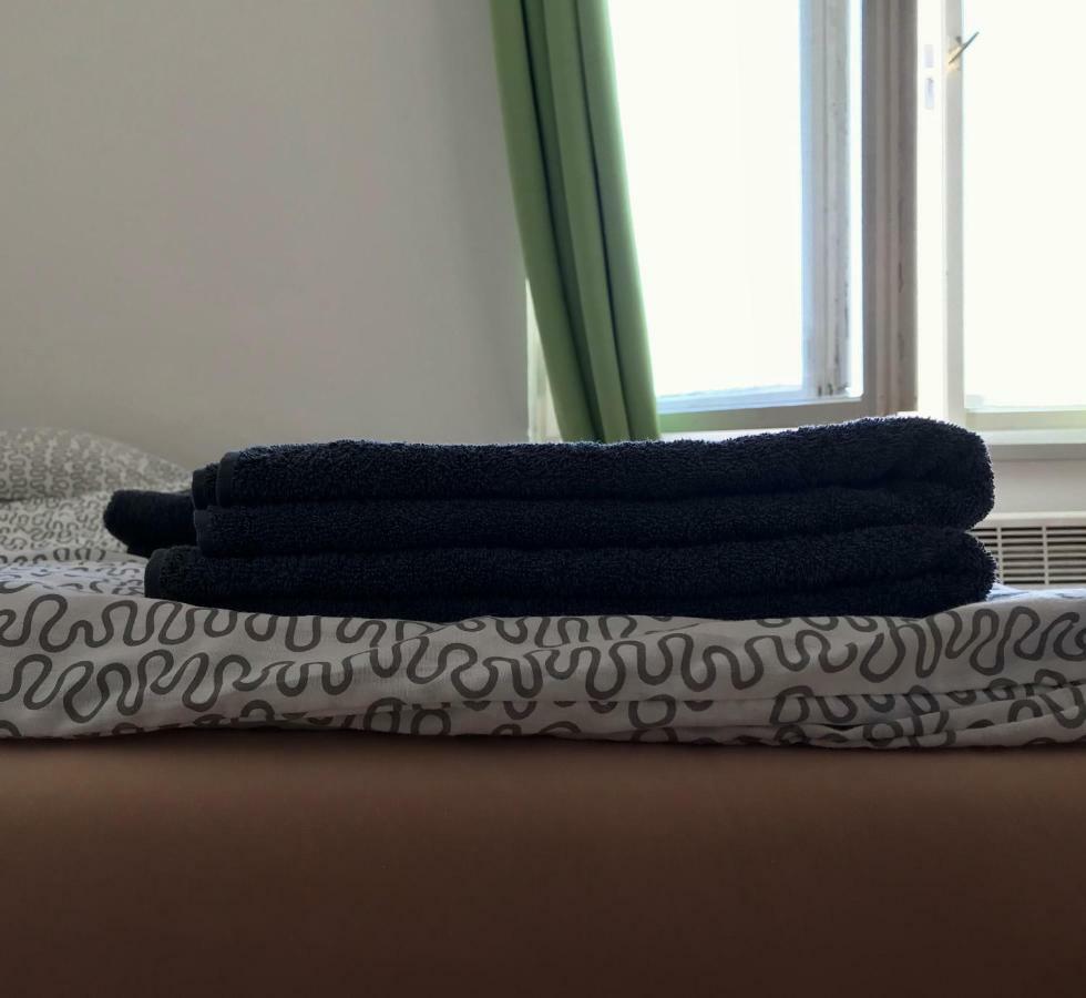 Appartamento Cosy Flora Nest Praga Esterno foto
